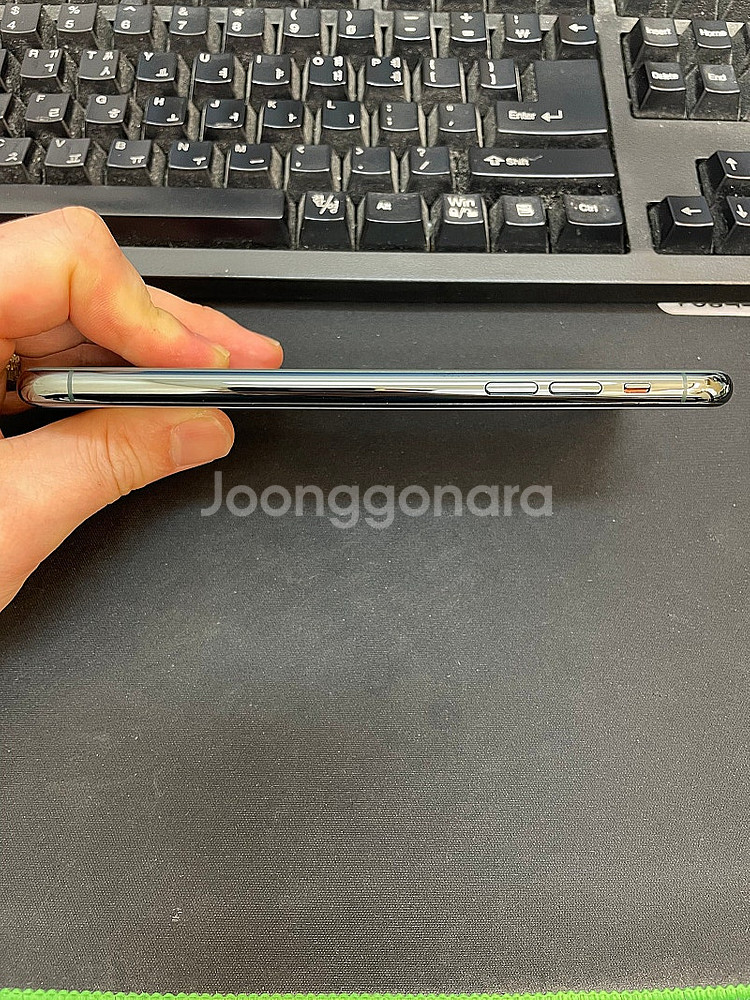 아이폰11프로맥스 64GB 그린 배터리87% 상태좋은 중고35만팝니다.--6